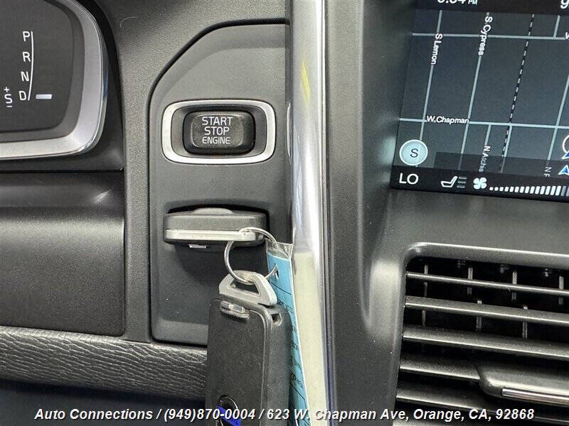 2015 Volvo XC60 T5 Drive-E Platinum