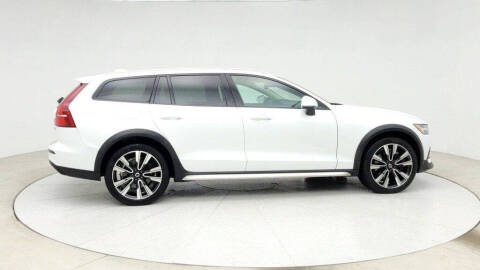 2020 Volvo V60 Cross Country T5