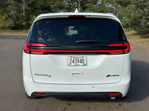 2022 Chrysler Pacifica Hybrid Touring L
