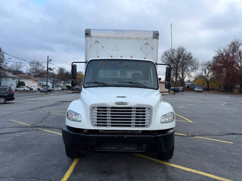 2019 Freightliner M2 106