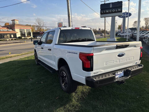 2022 Ford F-150 Lightning Pro