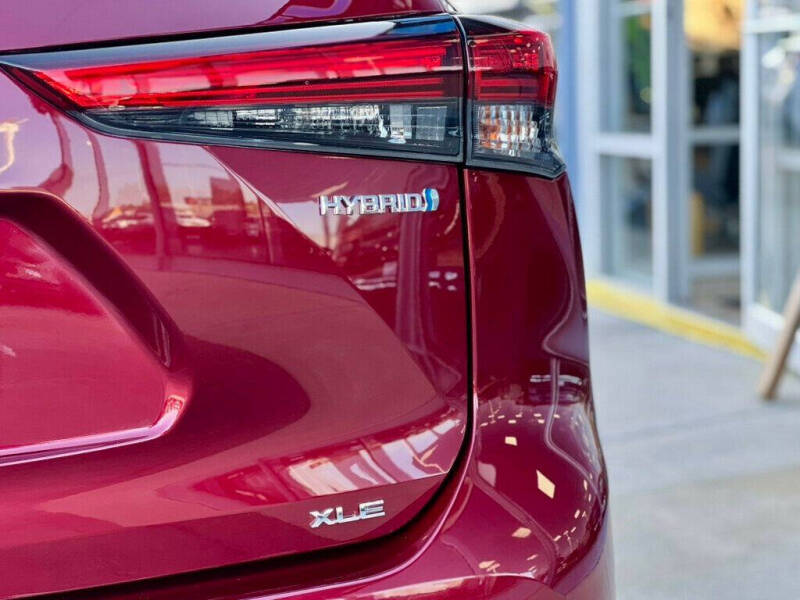 2021 Toyota Highlander Hybrid XLE