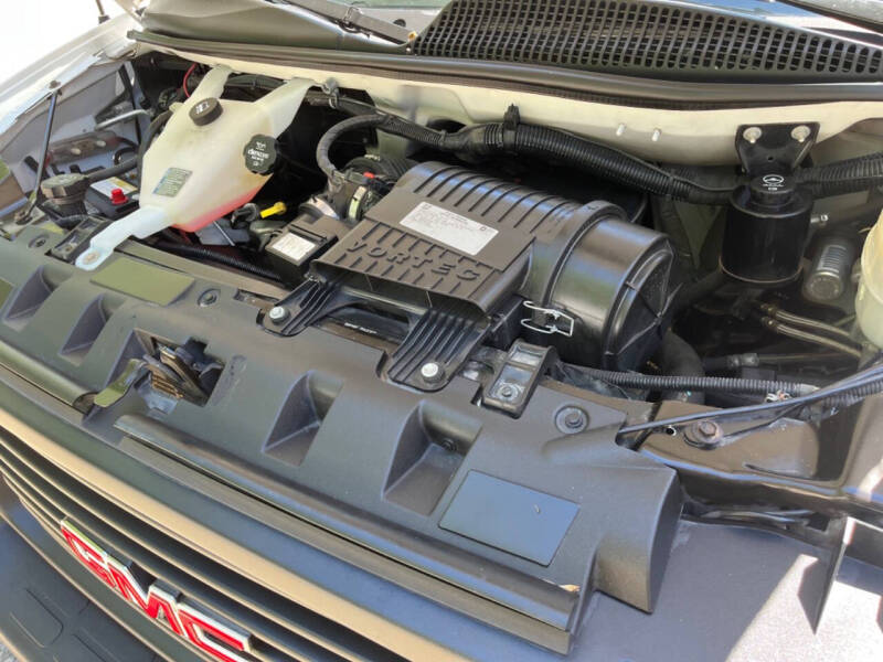 2017 GMC Savana 2500