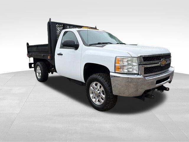 2011 Chevrolet Silverado HD 1LT 4WD Regular Cab LWB's photo