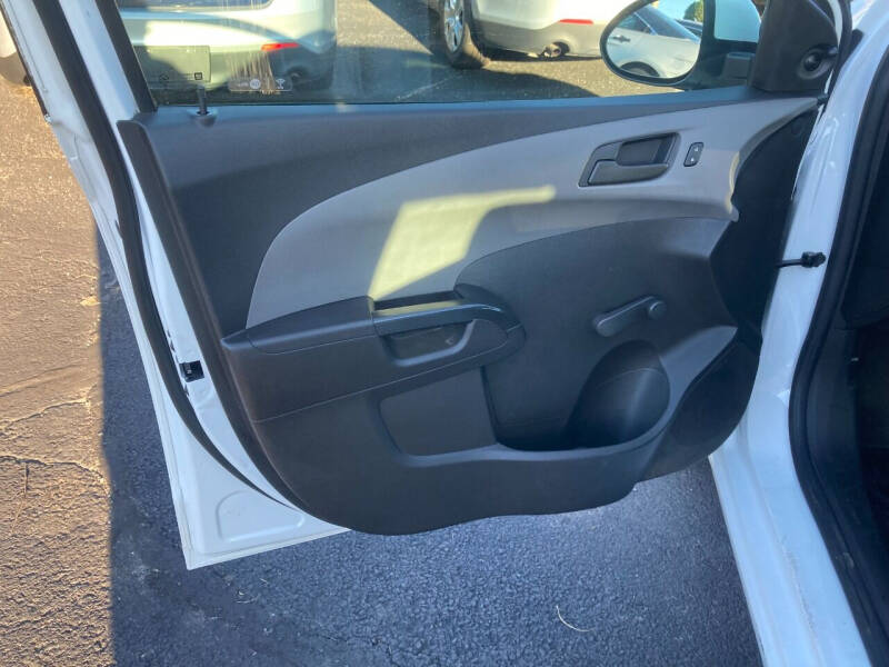 2017 Chevrolet Sonic LT Auto Fleet