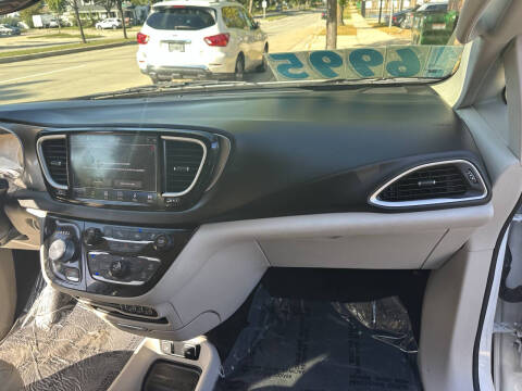 2021 Chrysler Pacifica Touring L