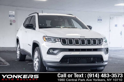 2023 Jeep Compass Latitude Lux