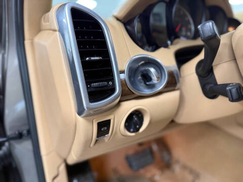 2012 Porsche Cayenne Tiptronic