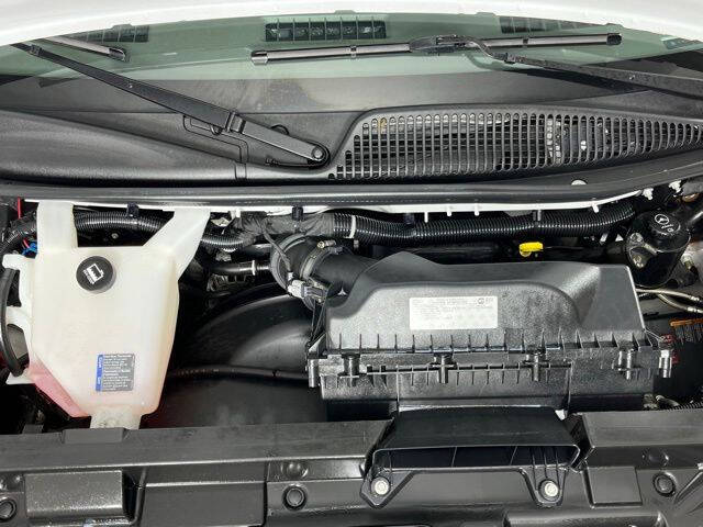 2024 GMC Savana 2500