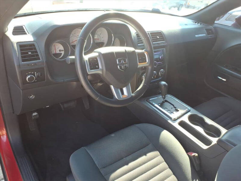 2013 Dodge Challenger SXT