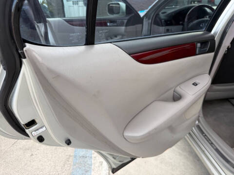 2004 Lexus ES 330