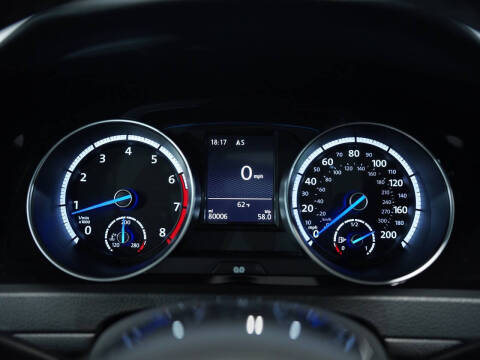 2016 Volkswagen Golf R 4Motion