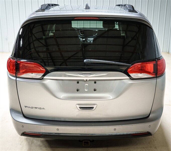 2017 Chrysler Pacifica Touring Plus