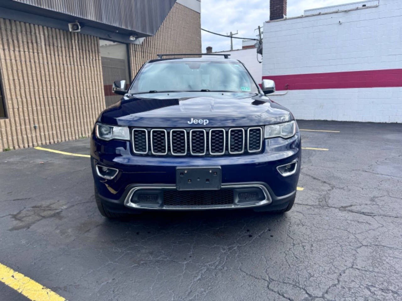 2018 Jeep Grand Cherokee for sale at Dynasty Auto Sales in Eastpointe, MI