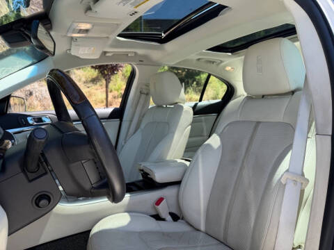 2009 Lincoln MKS
