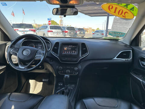 2019 Jeep Cherokee Latitude Plus