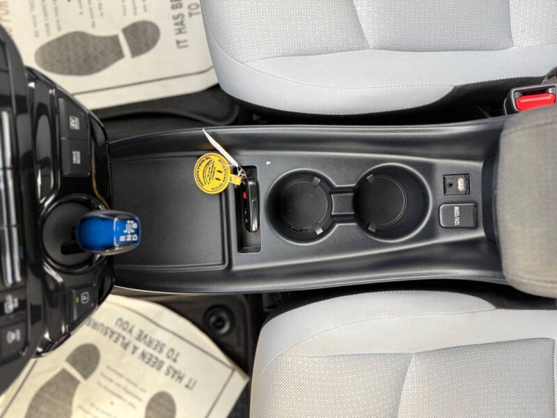 2019 Toyota Prius LE AWD-e