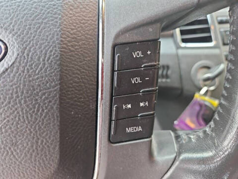 2011 Ford Taurus SEL