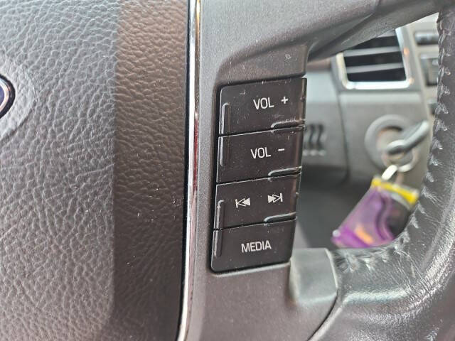 2011 Ford Taurus SEL