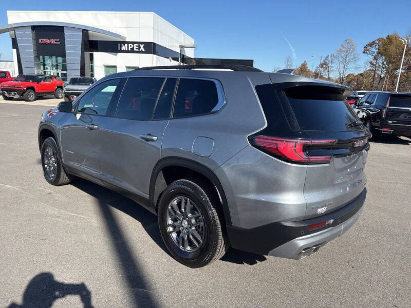 2025 GMC Acadia Elevation