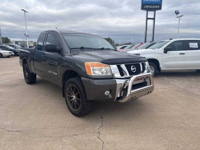 2011 Nissan Titan SV