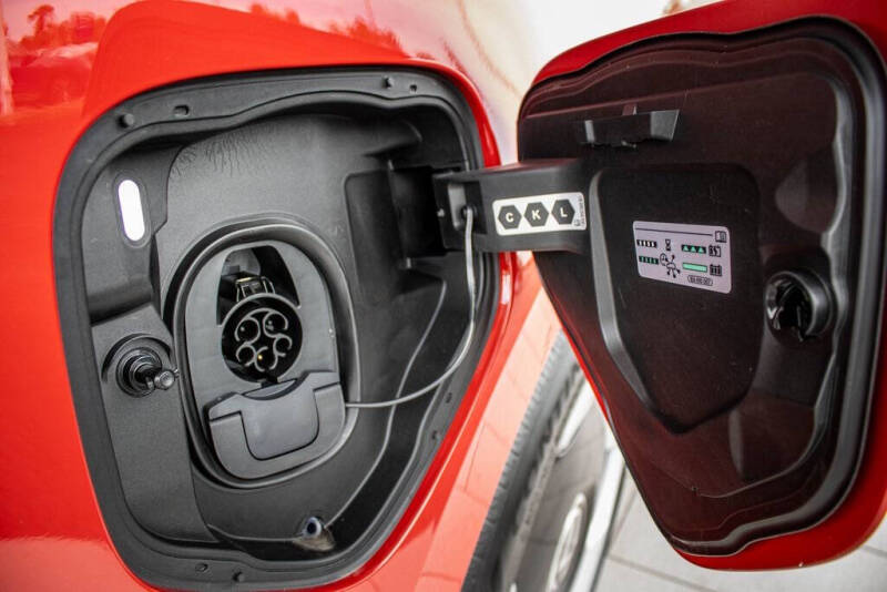 2025 Volkswagen ID. Buzz Pro S Plus