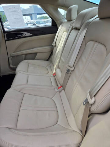 2017 Lincoln MKZ Hybrid Select