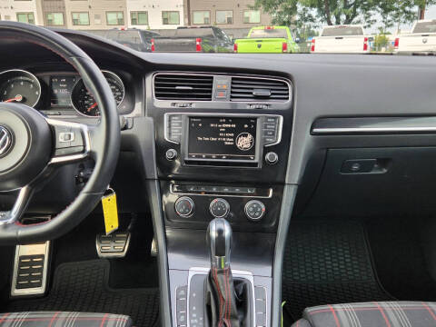 2016 Volkswagen Golf GTI SE