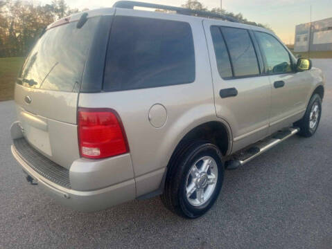 2004 Ford Explorer XLT