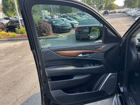 2018 Cadillac Escalade Luxury