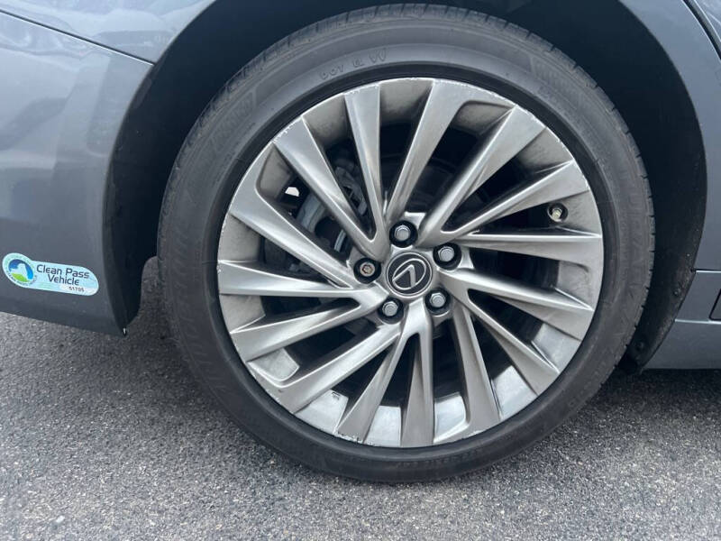 2019 Lexus ES 300h