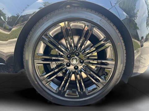 2025 Land Rover Range Rover P530 SE