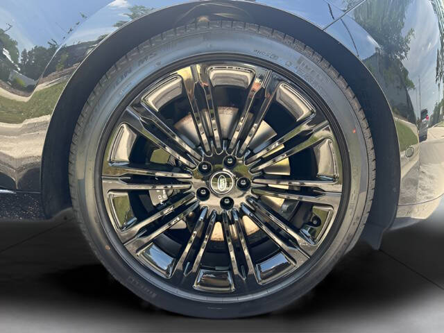 2025 Land Rover Range Rover P530 SE