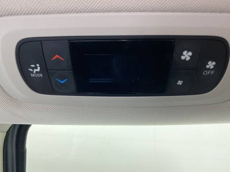 2020 Chrysler Voyager LXi