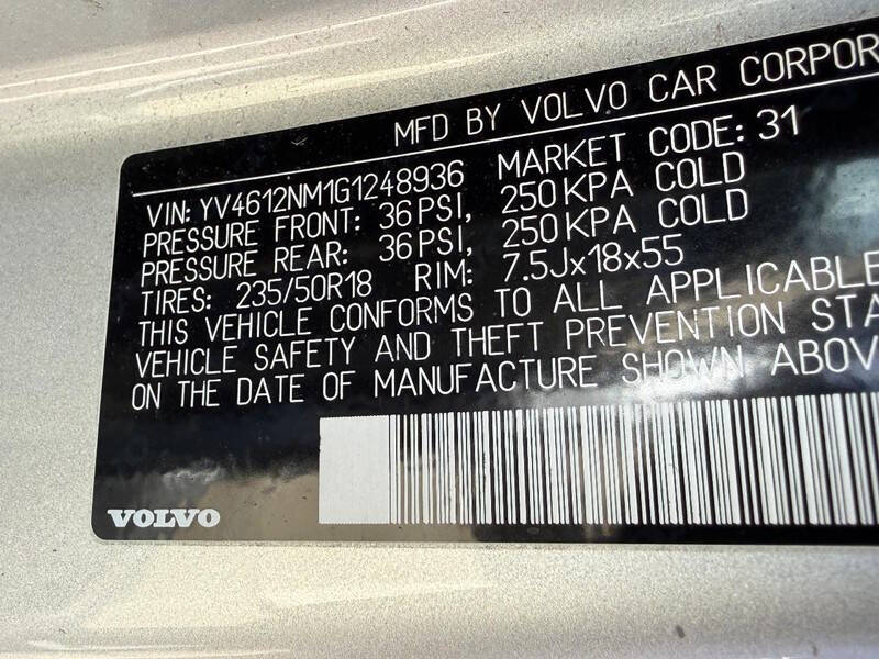 2016 Volvo XC70 T5 Platinum