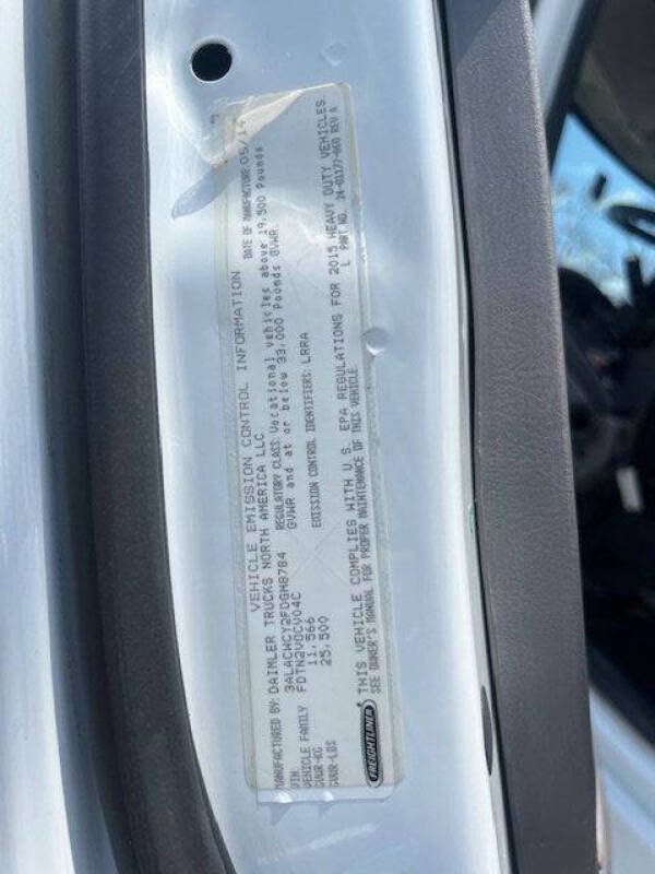 2015 Freightliner M2 106