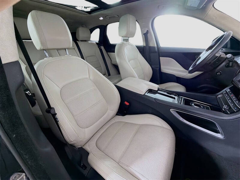 2020 Jaguar F-PACE 25t Prestige