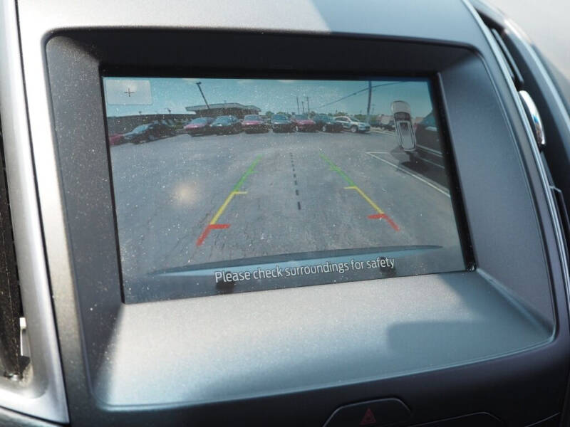 2020 Ford Edge SE