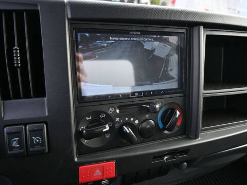 2024 Isuzu NPR HD 1F2