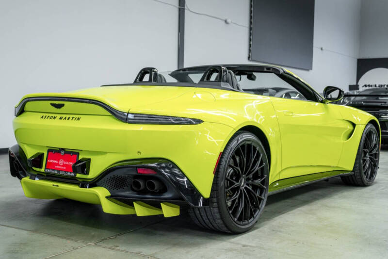2022 Aston Martin Vantage