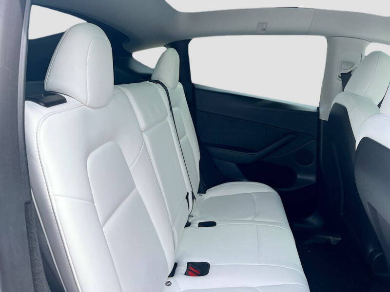 2024 Tesla Model Y Performance