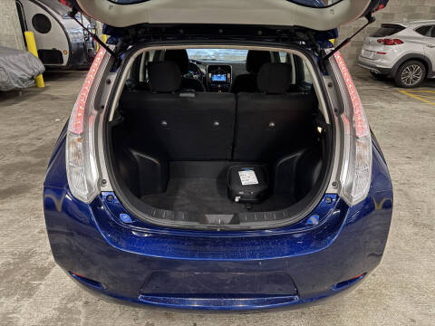 2016 Nissan LEAF SV