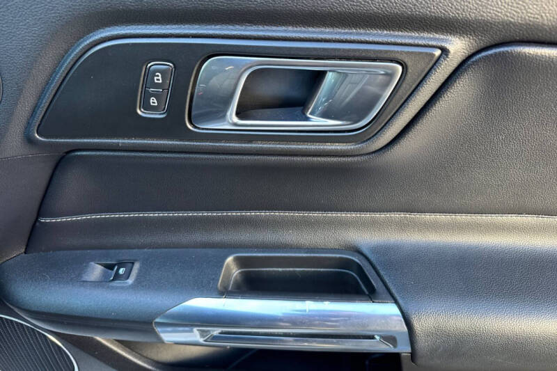 2021 Ford Mustang EcoBoost Premium