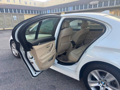 2011 BMW 5 Series 528i