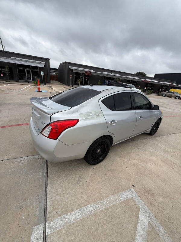 2014 Nissan Versa 1.6 S