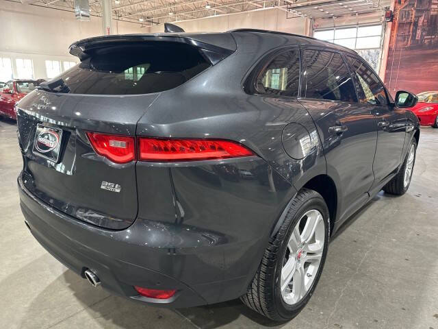 2017 Jaguar F-PACE 35t R-Sport