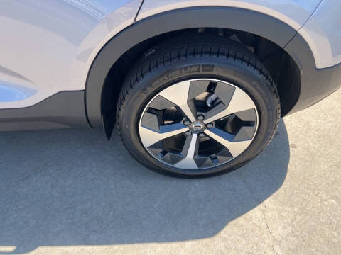 2026 Volvo XC40 B5 Core