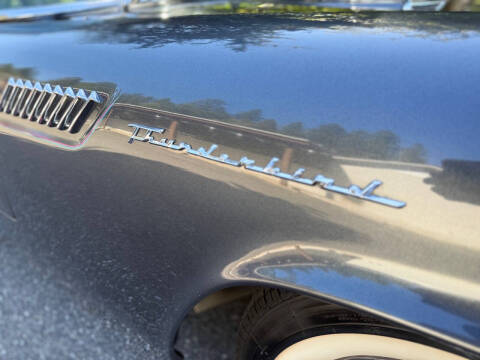 1957 Ford Thunderbird