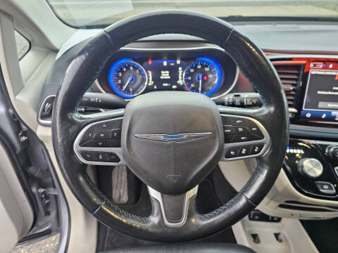 2021 Chrysler Pacifica Touring L