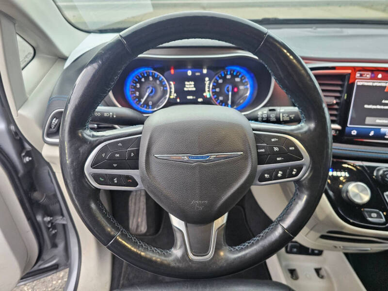 2021 Chrysler Pacifica Touring L